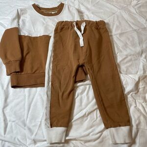 Adorable hip jogger set